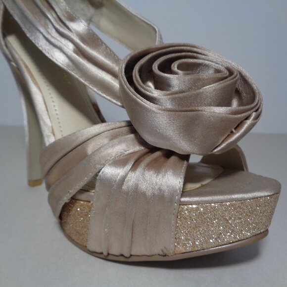 Enzo Angiolini Size 8.5 M / SLENDOR  / Satin / Heeled Sandals New Women's Shoes - Picture 5 of 16